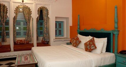 Hotel Gangaur Palace on Lake Pichola by WSI Room Type - Super Heritage room with Jharokha Hotel Gangaur Palace on Lake Pichola by WSI Room Type - Super Heritage room with Jharokha