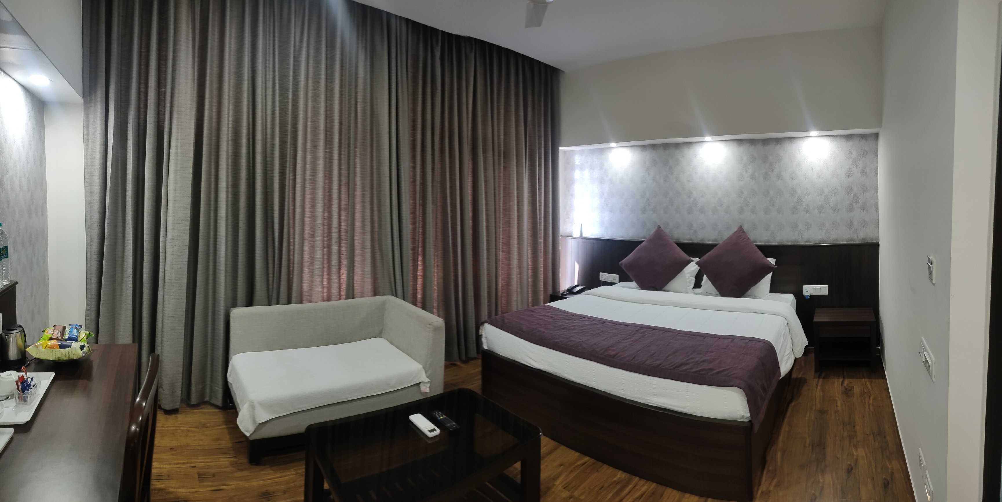 Hotel The Great Ganga - Tap to explore photos