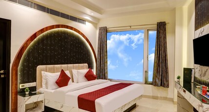 Hotel Krishna - By RCG Hotels near Connaught Place Room Type - Executive Room with Free Wi-Fi Hotel Krishna - By RCG Hotels near Connaught Place Room Type - Executive Room with Free Wi-Fi