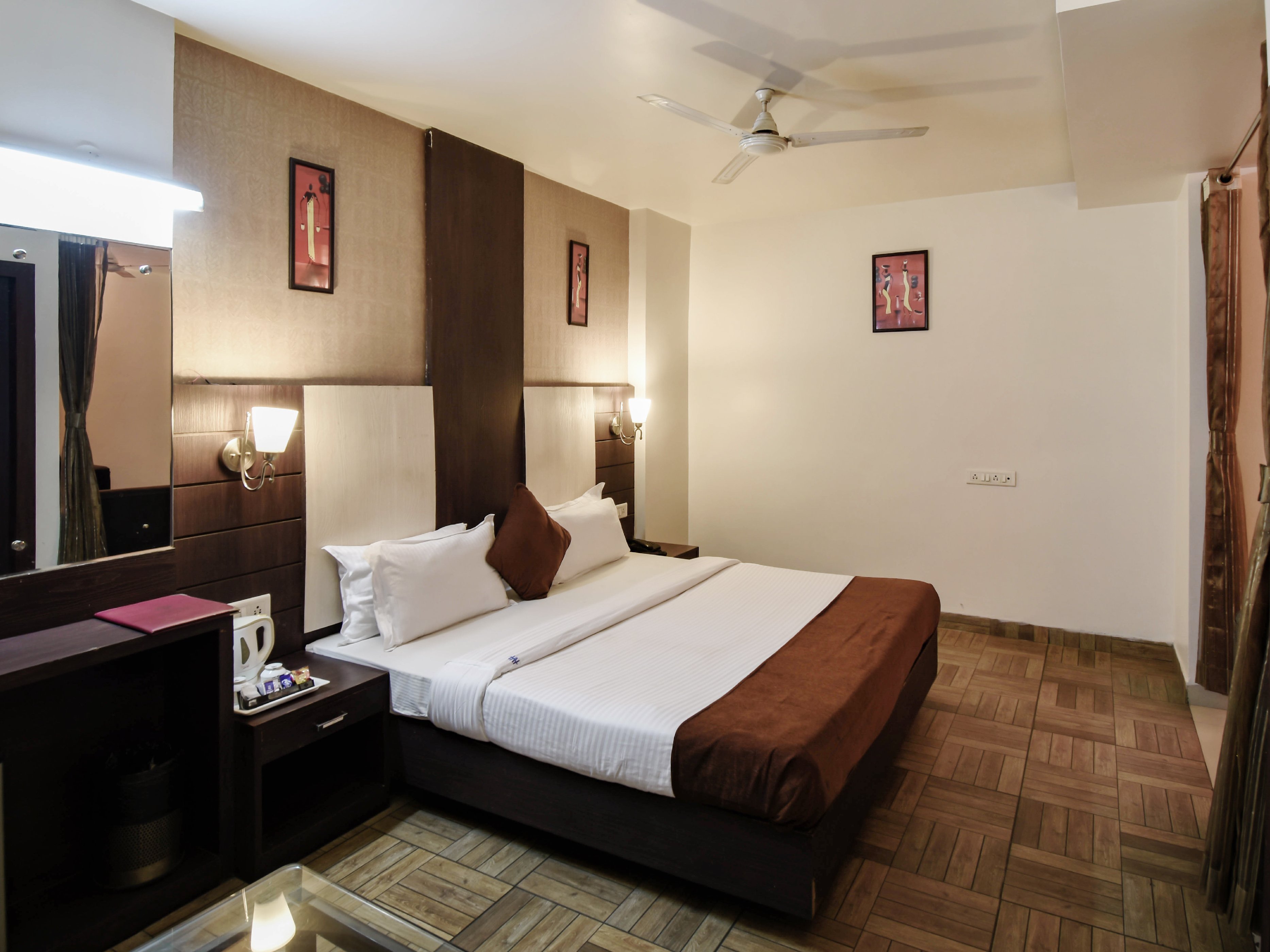 Hotel Anushree Room Type - Suite Room