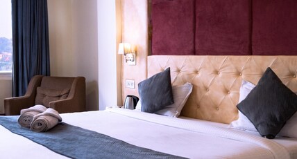 Hotel Paragon Room Type - Royal Suite Non AC
