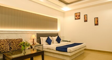 Hotel Krishna Deluxe By RCG Hotels Room Type - Executive Room with Free Wi-Fi