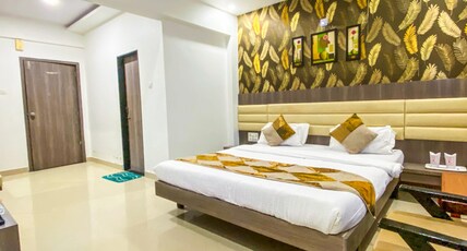 Hotel Gomti Room Type - Super Deluxe