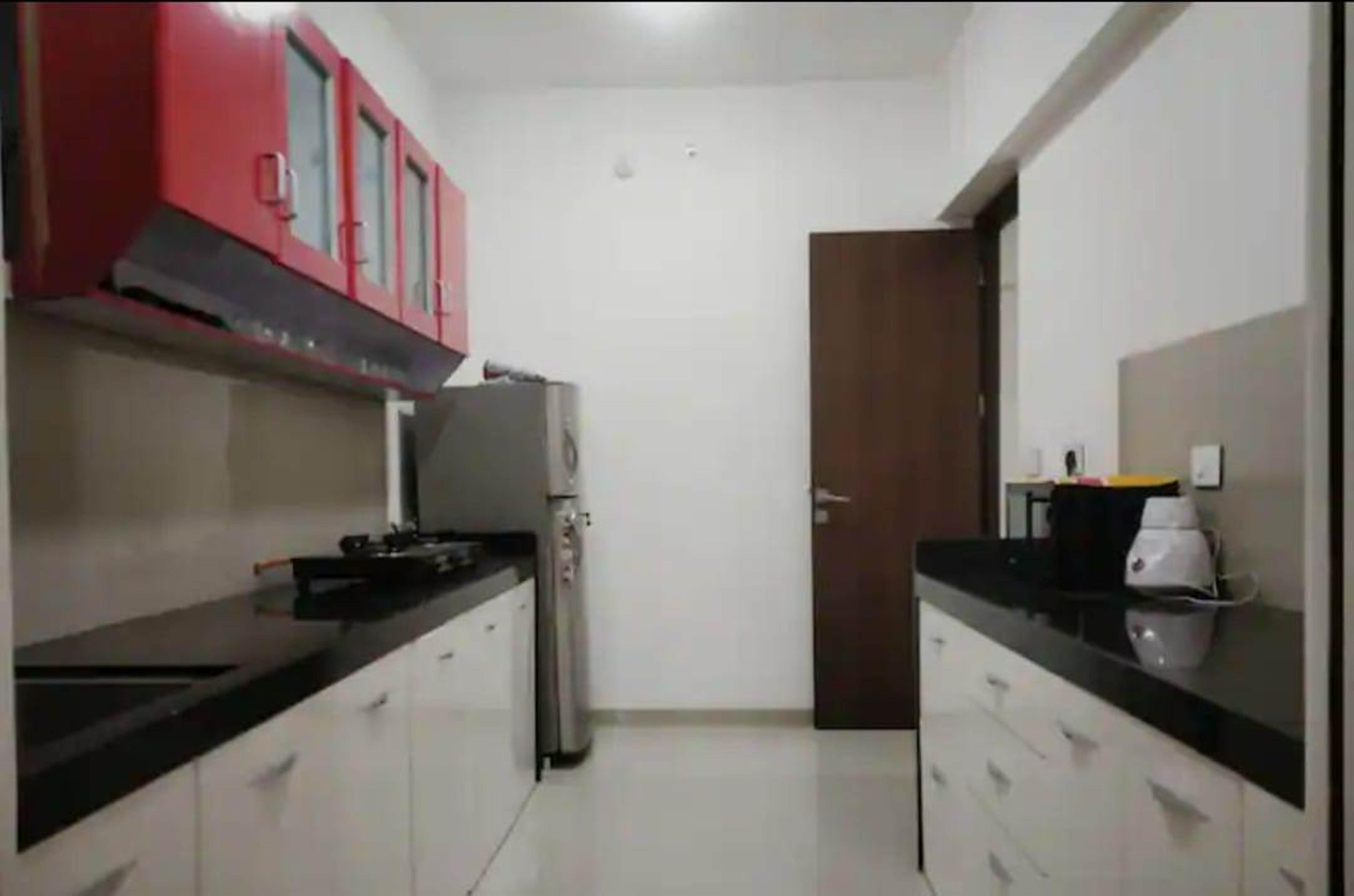 Balaji Service Apartment Shastri Nagar 1 - Tap to explore photos