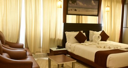 HAYWIZZ Room Type - DELUXE ROOM