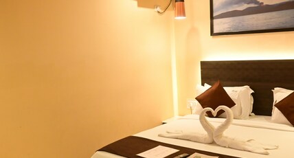 HAYWIZZ Room Type - PREMIUM ROOM