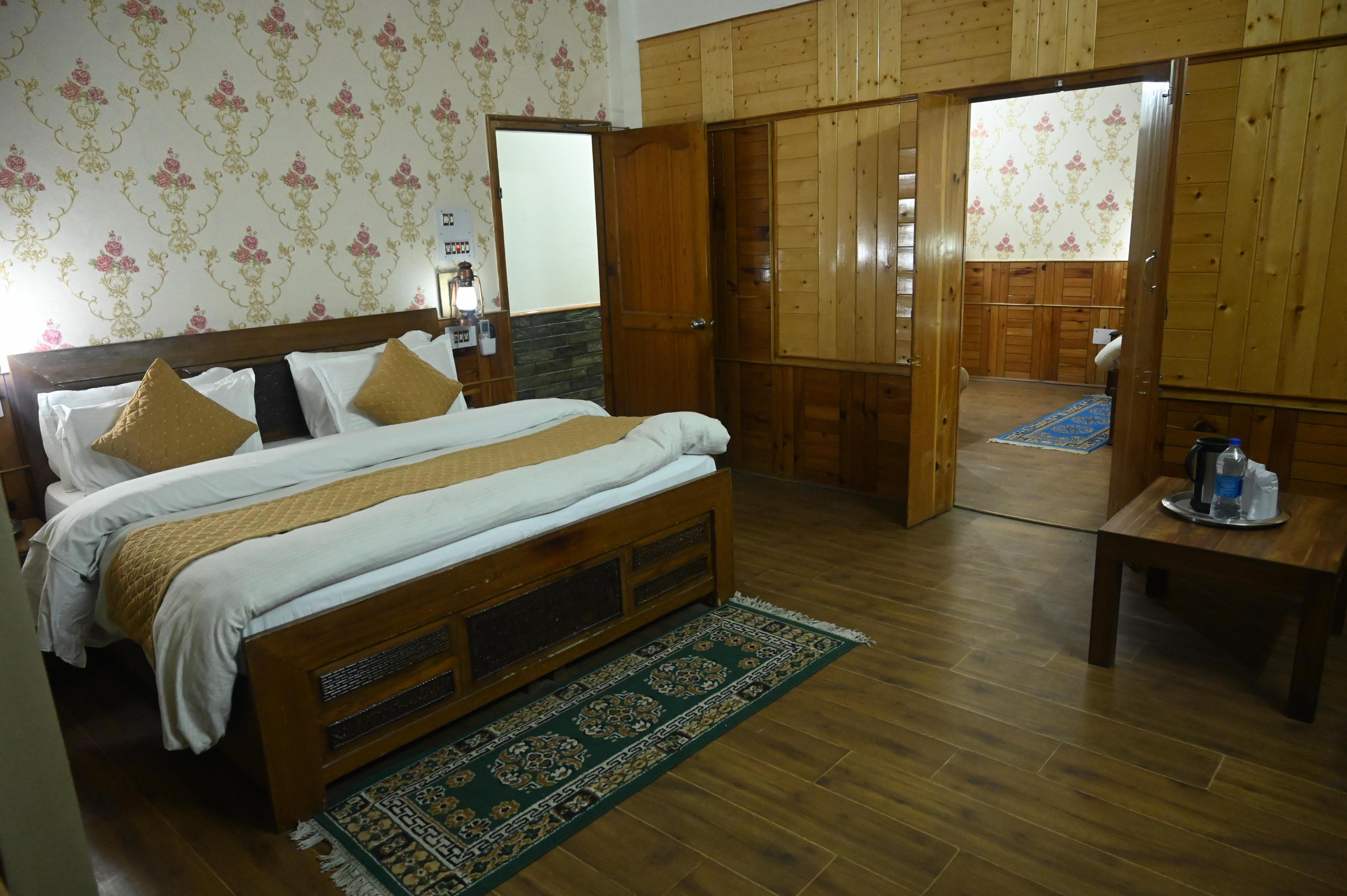 Hotel Royal Palace Kasol Room Type - Family Suite with Balcony