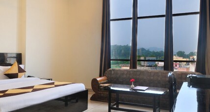Hotel Vinayak Room Type - Luxury Room