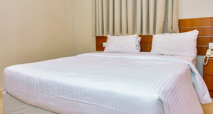 SRIVAR HOTELS Room Type - Deluxe  Room