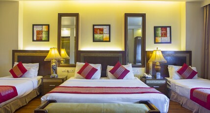 Hotel Picasso - Paschim Vihar Room Type - Luxury Room