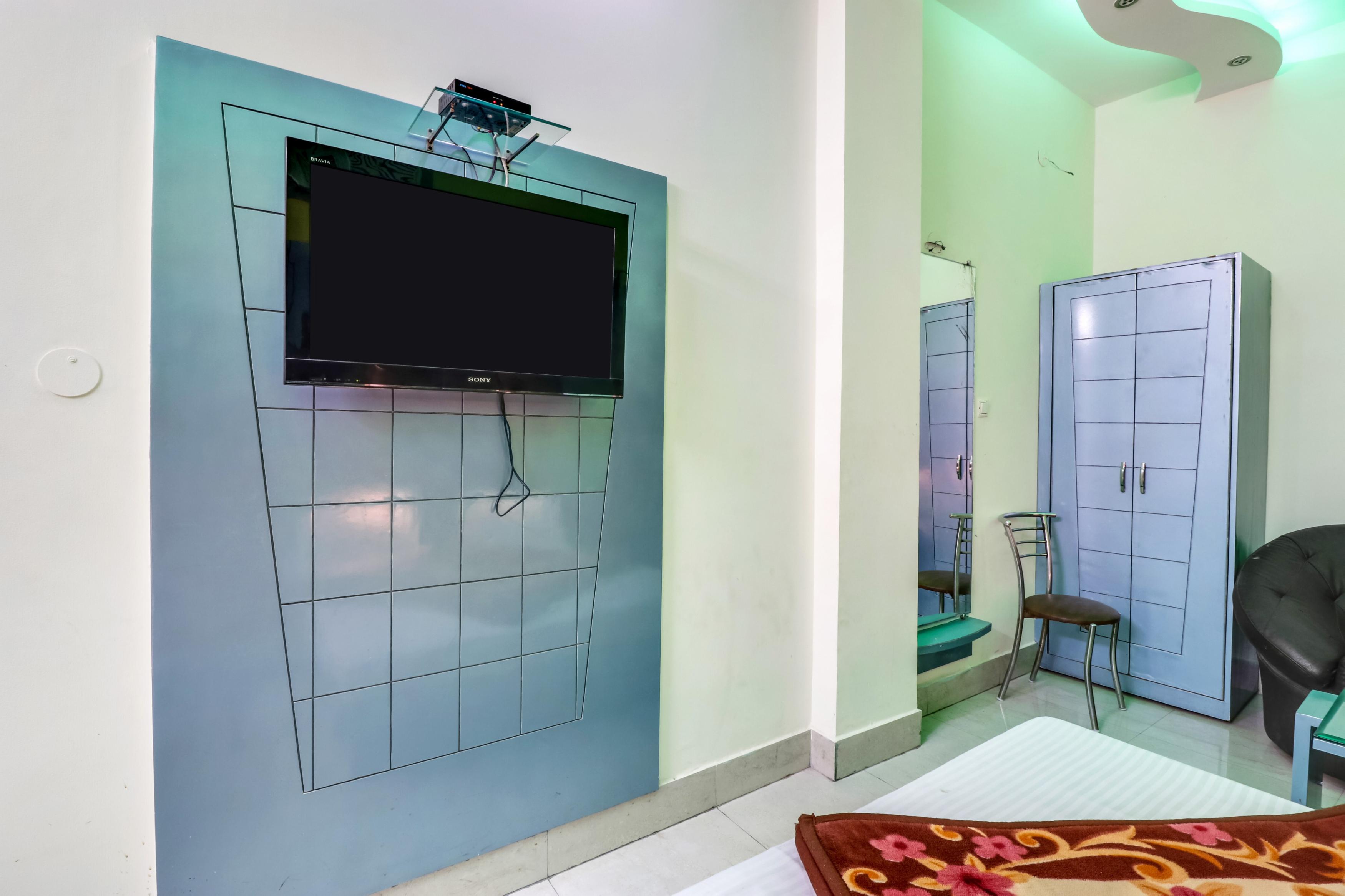 Krishna Inn - Tap to explore photos