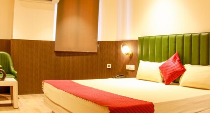Jai Guru Hotel Room Type - Luxury Room