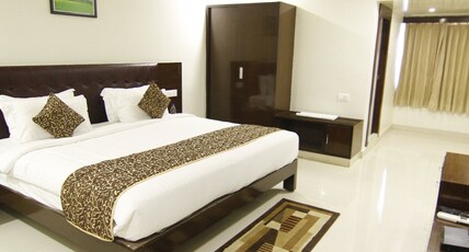 HOTEL GREEN APPLE Room Type - Elite Room HOTEL GREEN APPLE Room Type - Elite Room