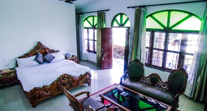 Swiss Cottage and Spa by Salvus Room Type - King Suite With Balcony