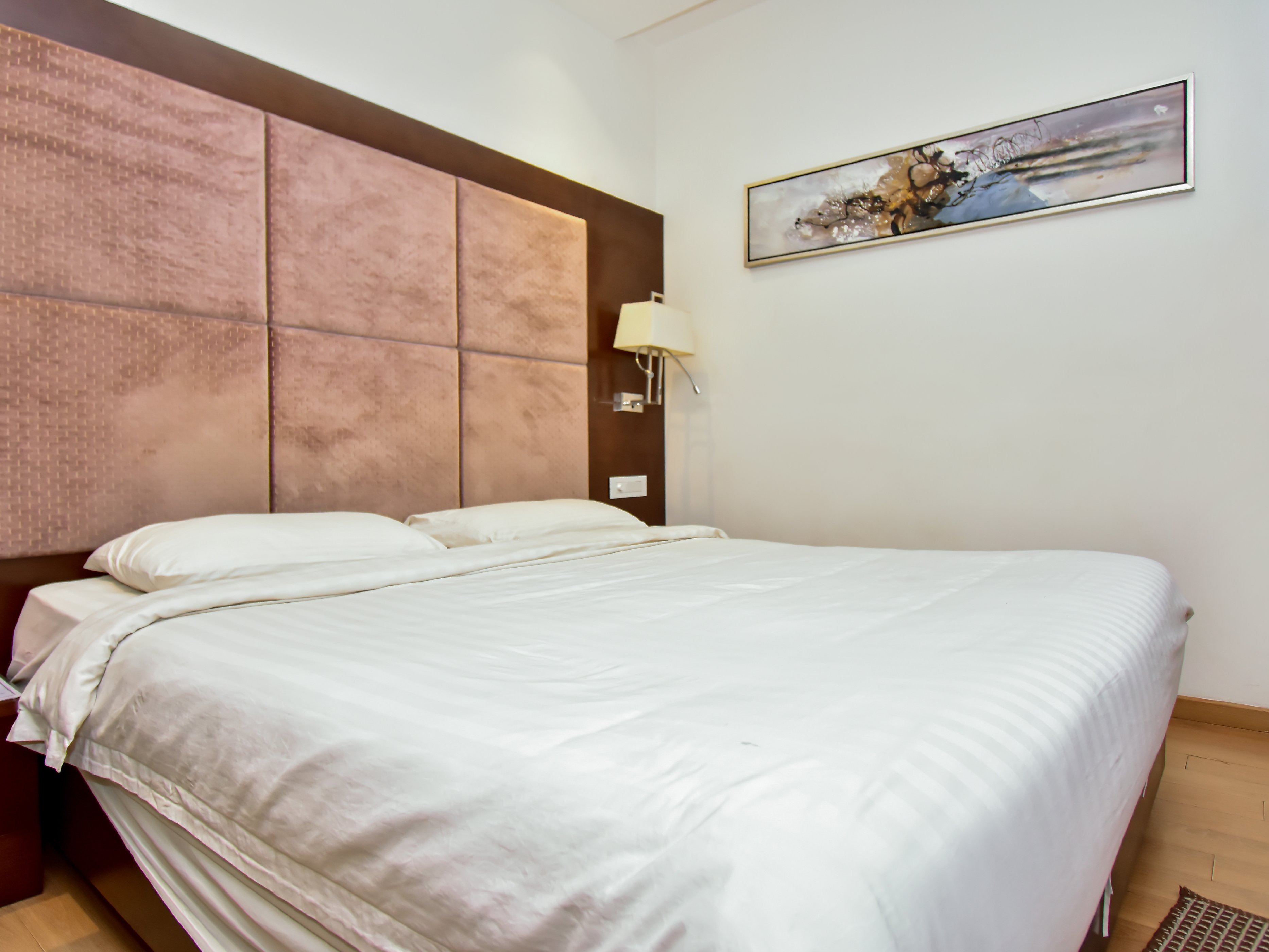 HOTEL SRIVATSA Room Type - Luxury room