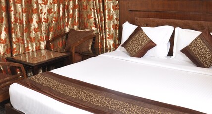 Deventure Hotel Room Type - Deluxe Room