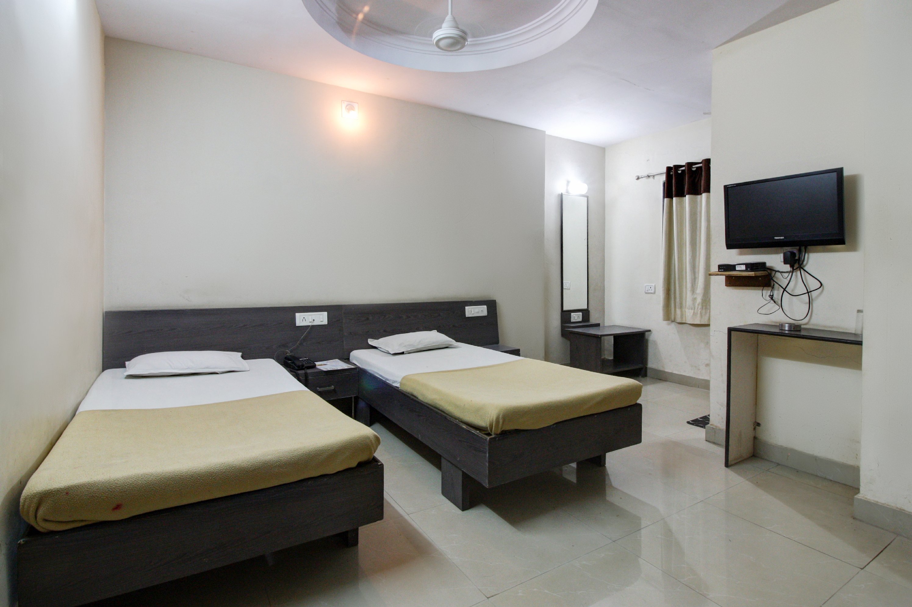 Hotel Anand Inn Room Type - Standard Double Bed Non Ac Room