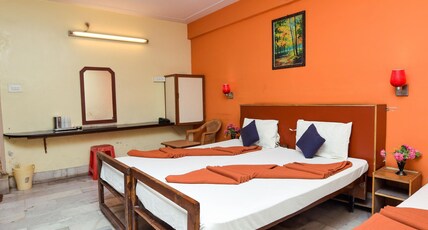 Hotel Presidency Room Type - Four bedded Non AC Room