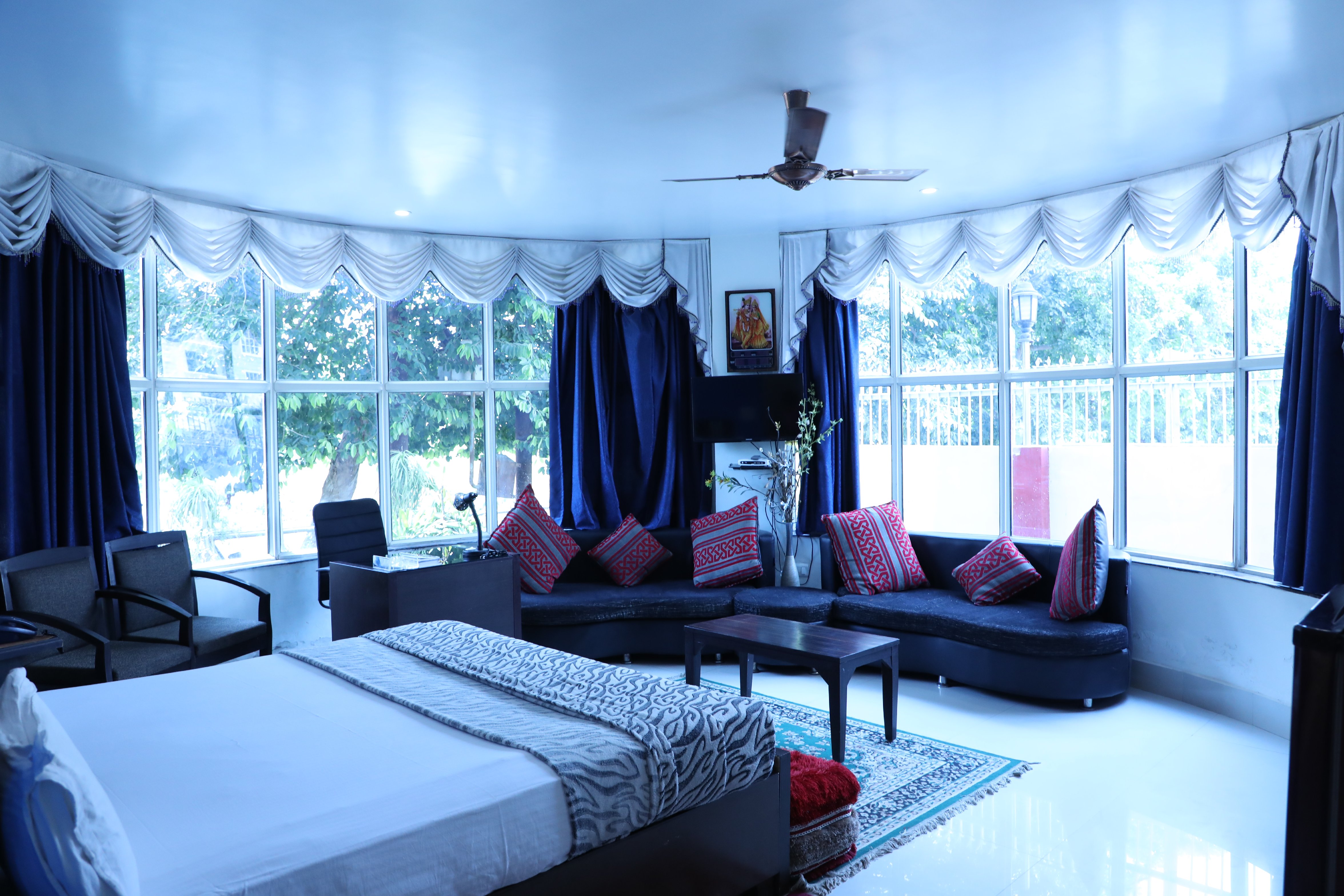 Hotel Vrinda Palace Room Type - Deluxe Rooms