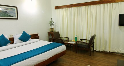 Hotel Sidhartha  Room Type - Super Deluxe Double