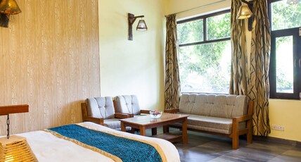 Saalvan Resort Room Type - Signature Room with Balcony and Mountain View Saalvan Resort Room Type - Signature Room with Balcony and Mountain View
