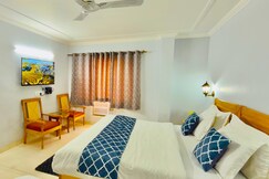 Hotel Shubham Holidays