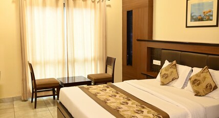 Hotel Plaza Inn Room Type - Super Deluxe Room