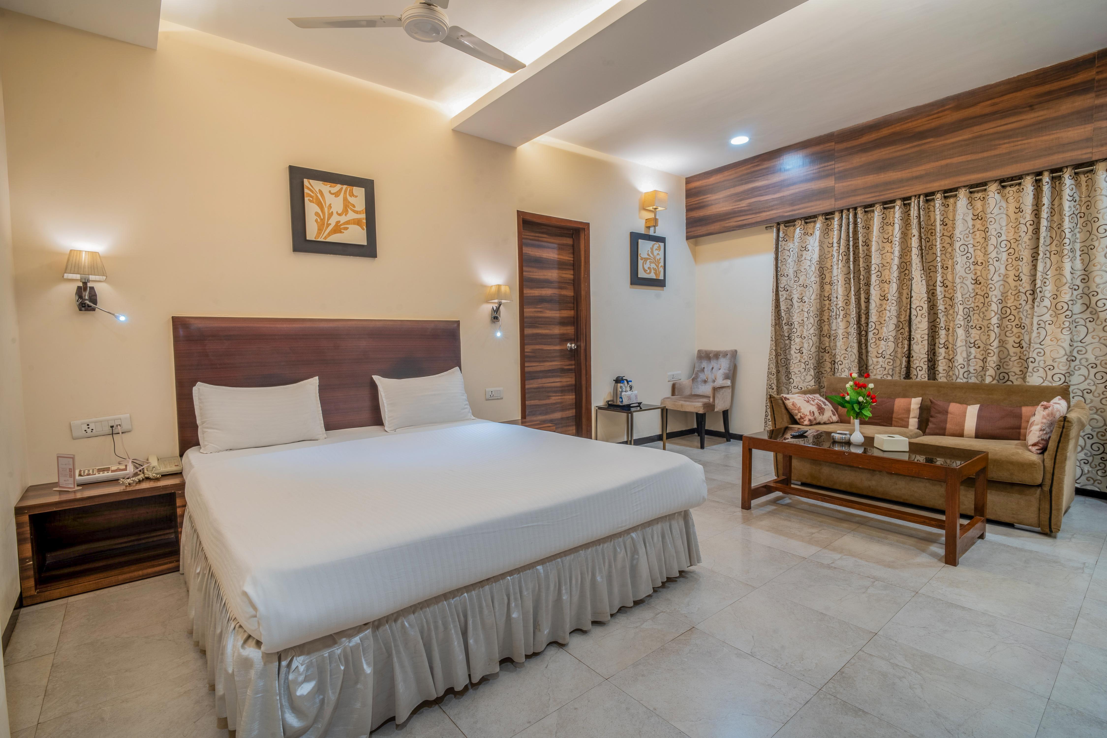 Hotel Varun Room Type - Super Deluxe