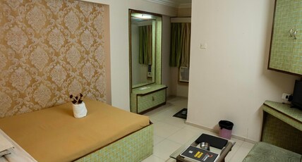Hotel Grand Arjun Room Type - Deluxe Ac