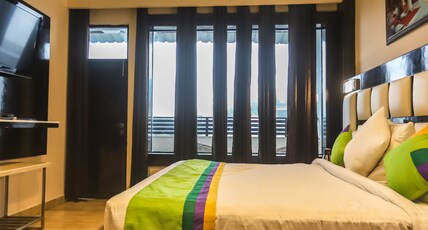 Lavish Inn Room Type - Super Deluxe