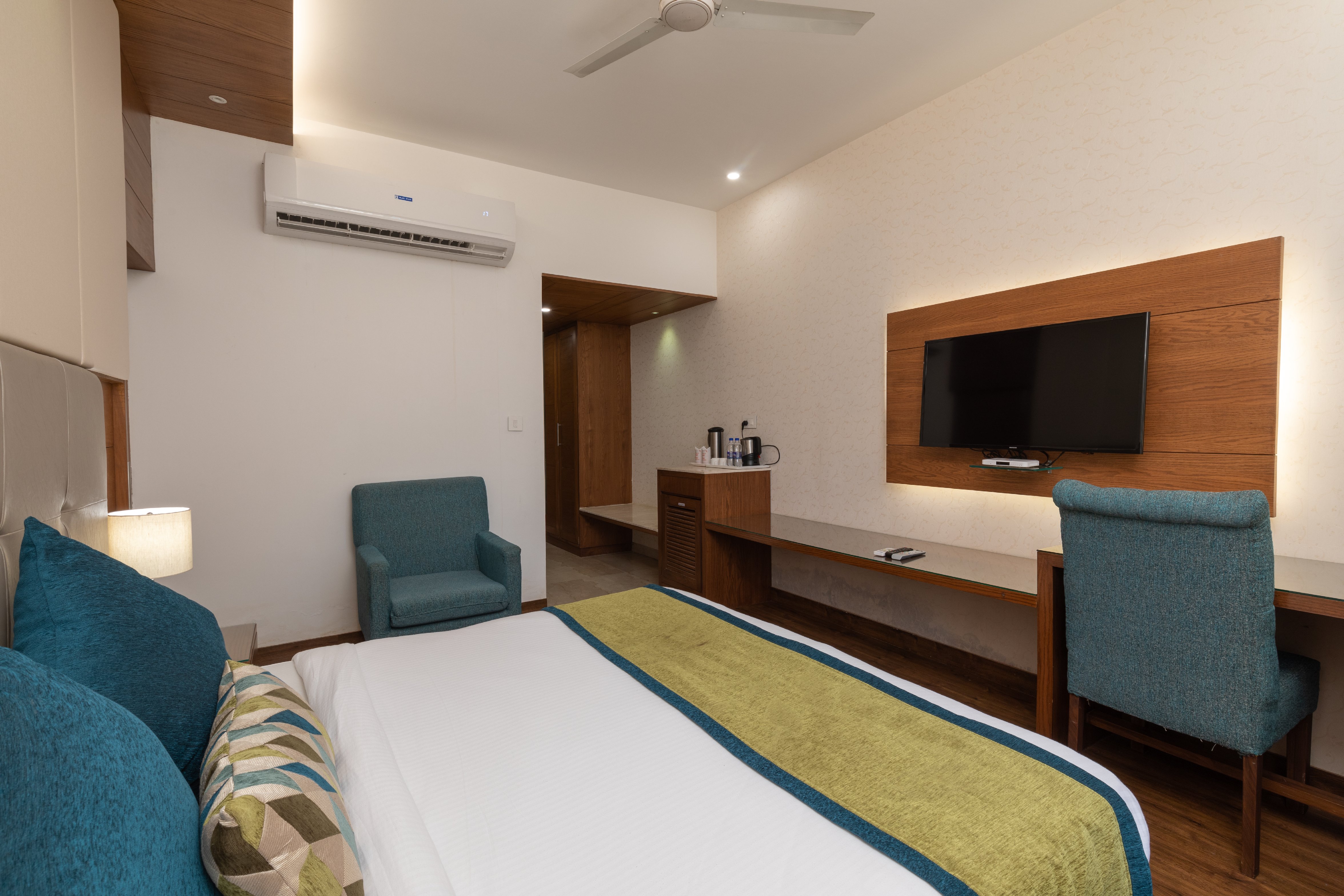 Hotel Chandigarh Beckons - Tap to explore photos