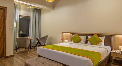 Sterling Nainital Room Type - Valley View Super Premier Room With Balcony Sterling Nainital Room Type - Valley View Super Premier Room With Balcony