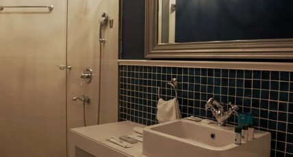 Talayar Bungalow | Restaurant & Lawn Room Type - Blue Jay Suite