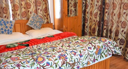 Hotel Palestine Main Market Room Type - Deluxe Room