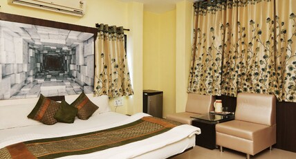 Hotel Shree Muskan Palace Room Type - Deluxe Triple AC Room
