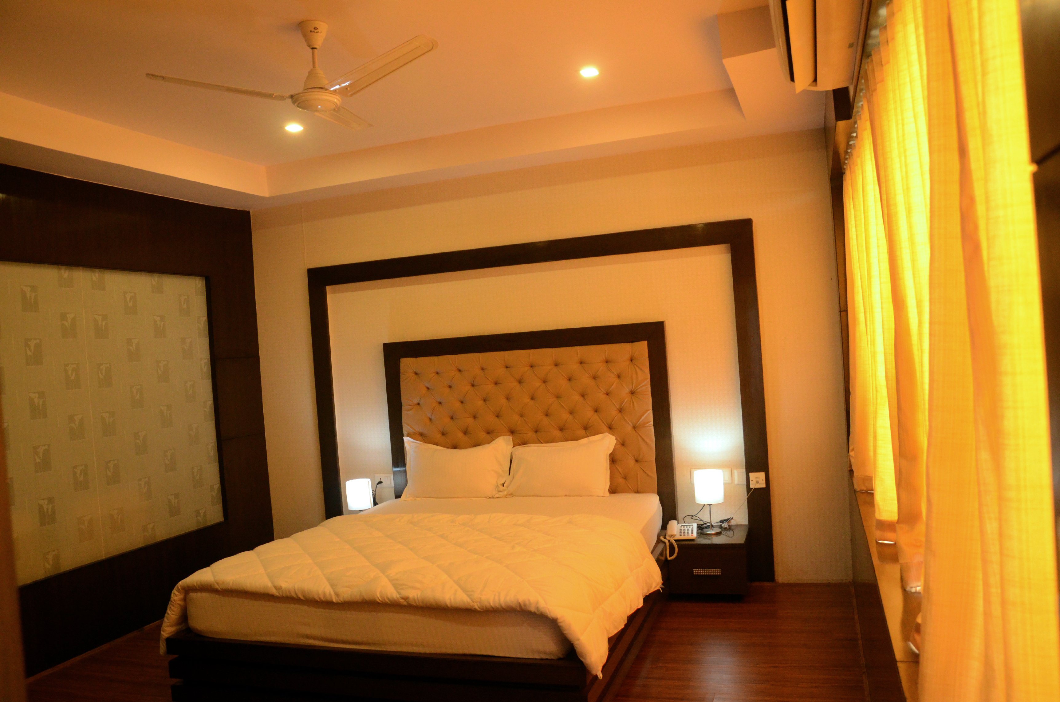 Hotel Banerjee Inn City Centre Unit - Tap to explore photos