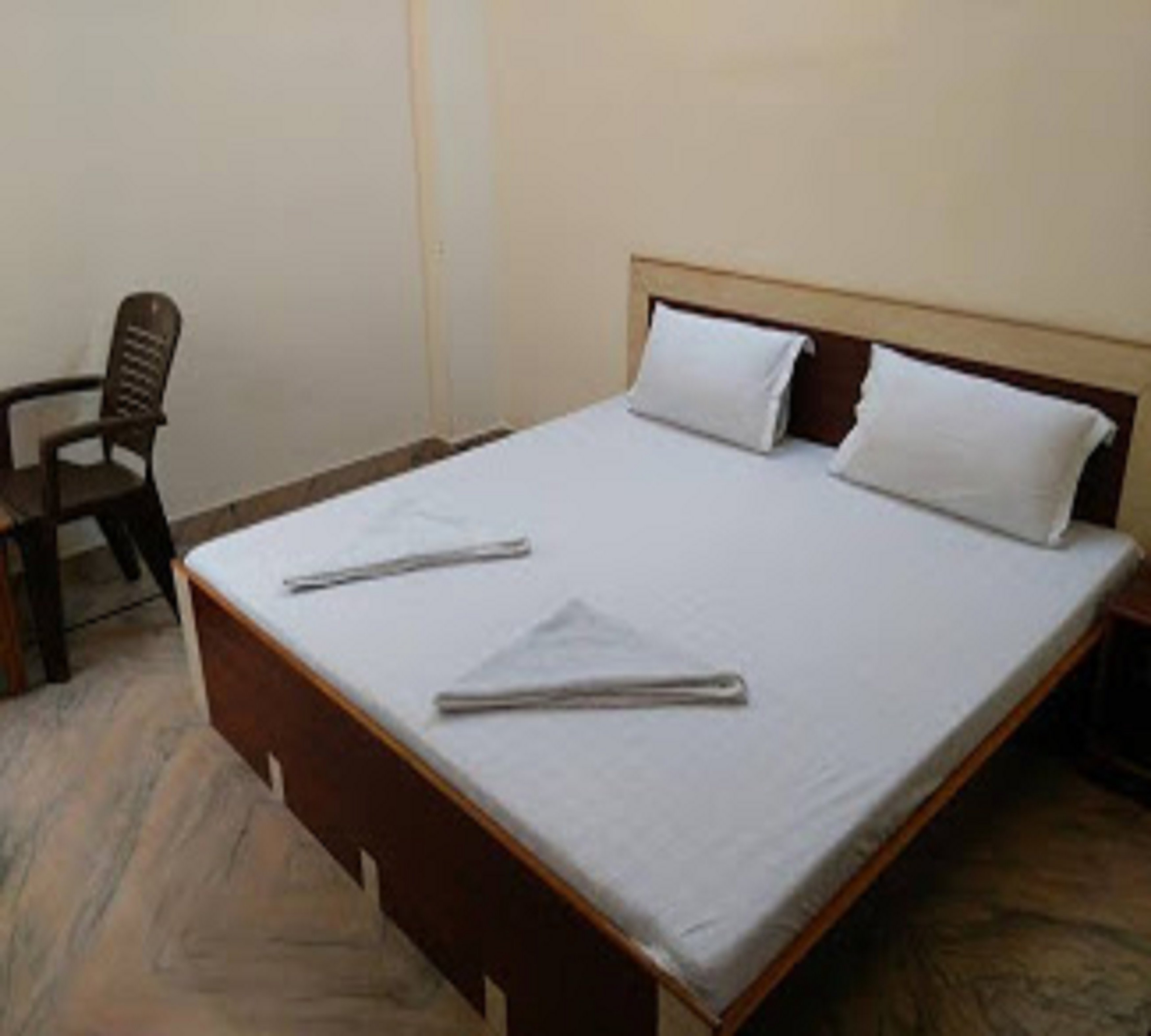 Madhav Guest House - Tap to explore photos