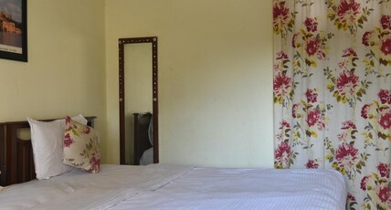 Sneh Deep Guest House Room Type - AC Double Room Sneh Deep Guest House Room Type - AC Double Room