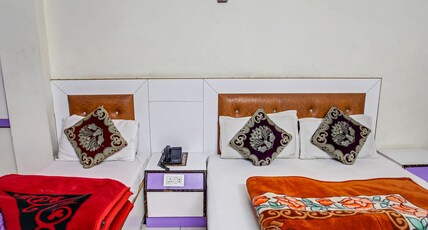 Hotel Yatri International G.H Room Type - Triple Bedded Room