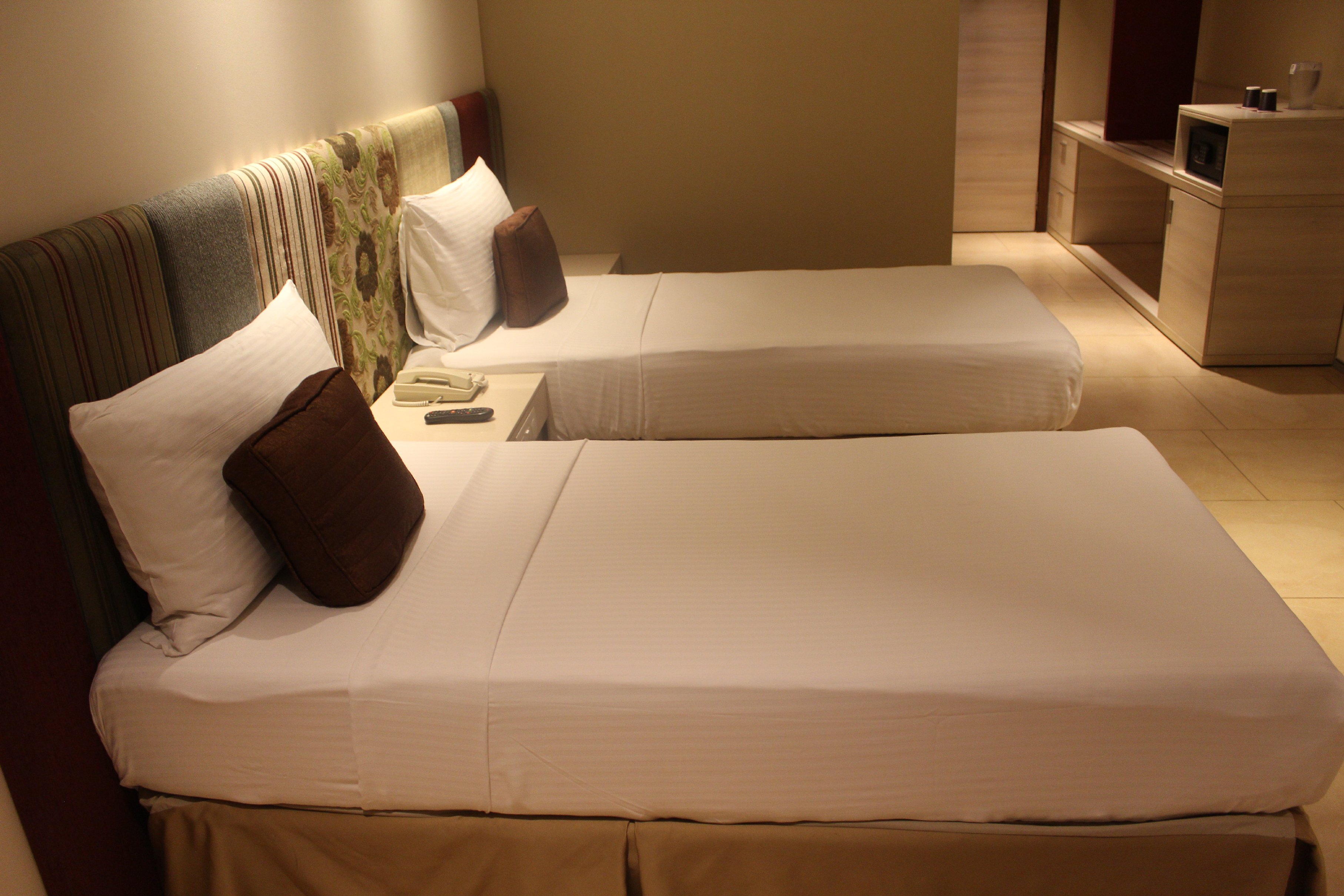 Pride Elite Phaltan Room Type - Deluxe Twin Room