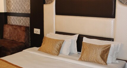 Hotel Shree Ram Room Type - Double Room