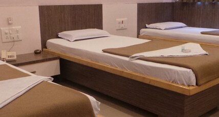 HOTEL ROYAL RESIDENCY Room Type - AC FAMILY DELUXE
