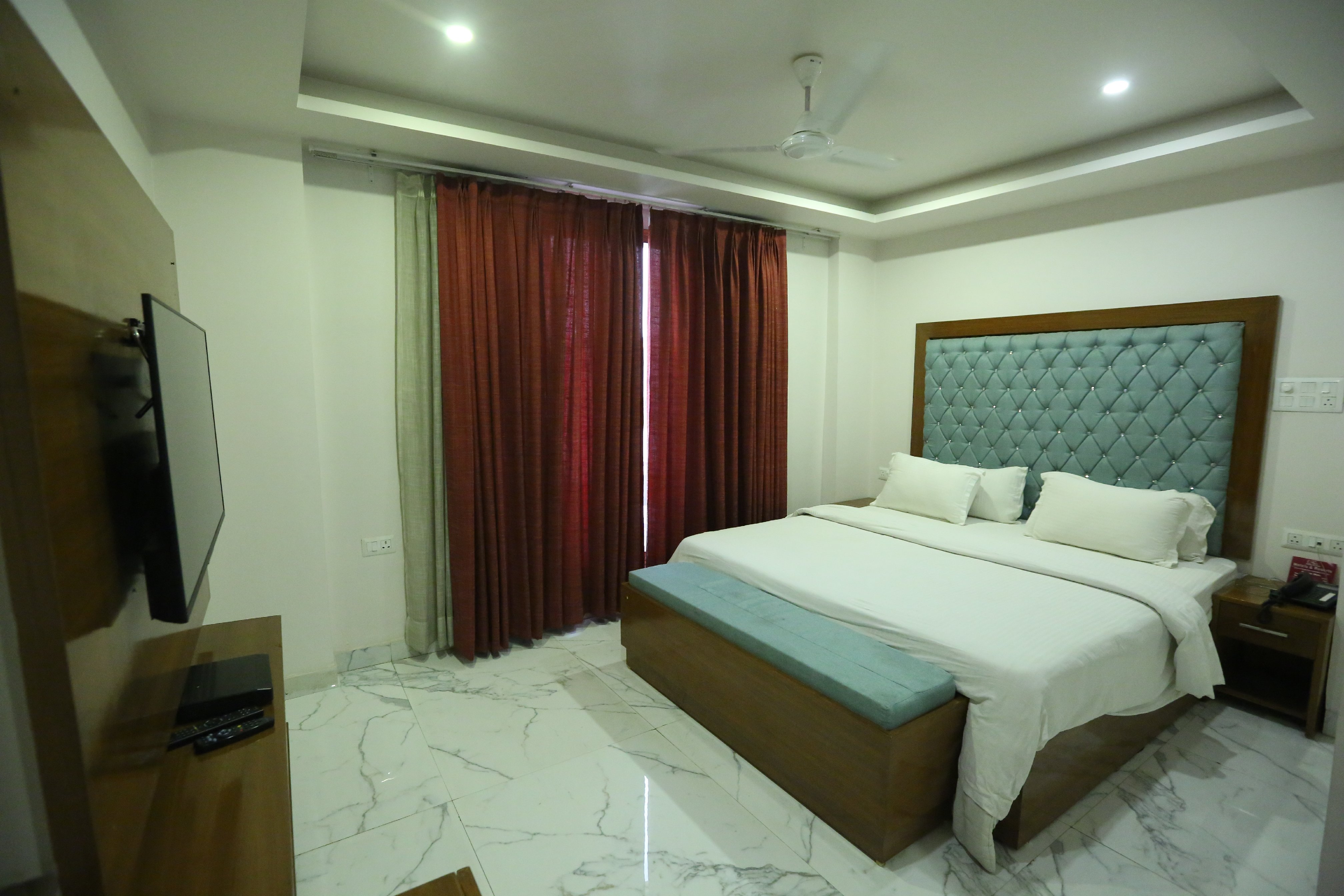 Royal Park Hotels & Resorts - Tap to explore photos