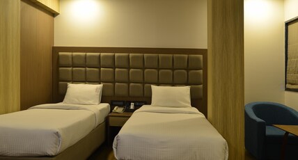 Hotel Jhankar Palace Room Type - Business Executive Twin Bed