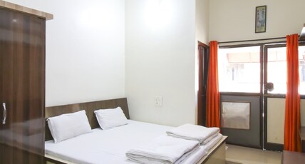 Hotel Surya Room Type - Grand Economy Room