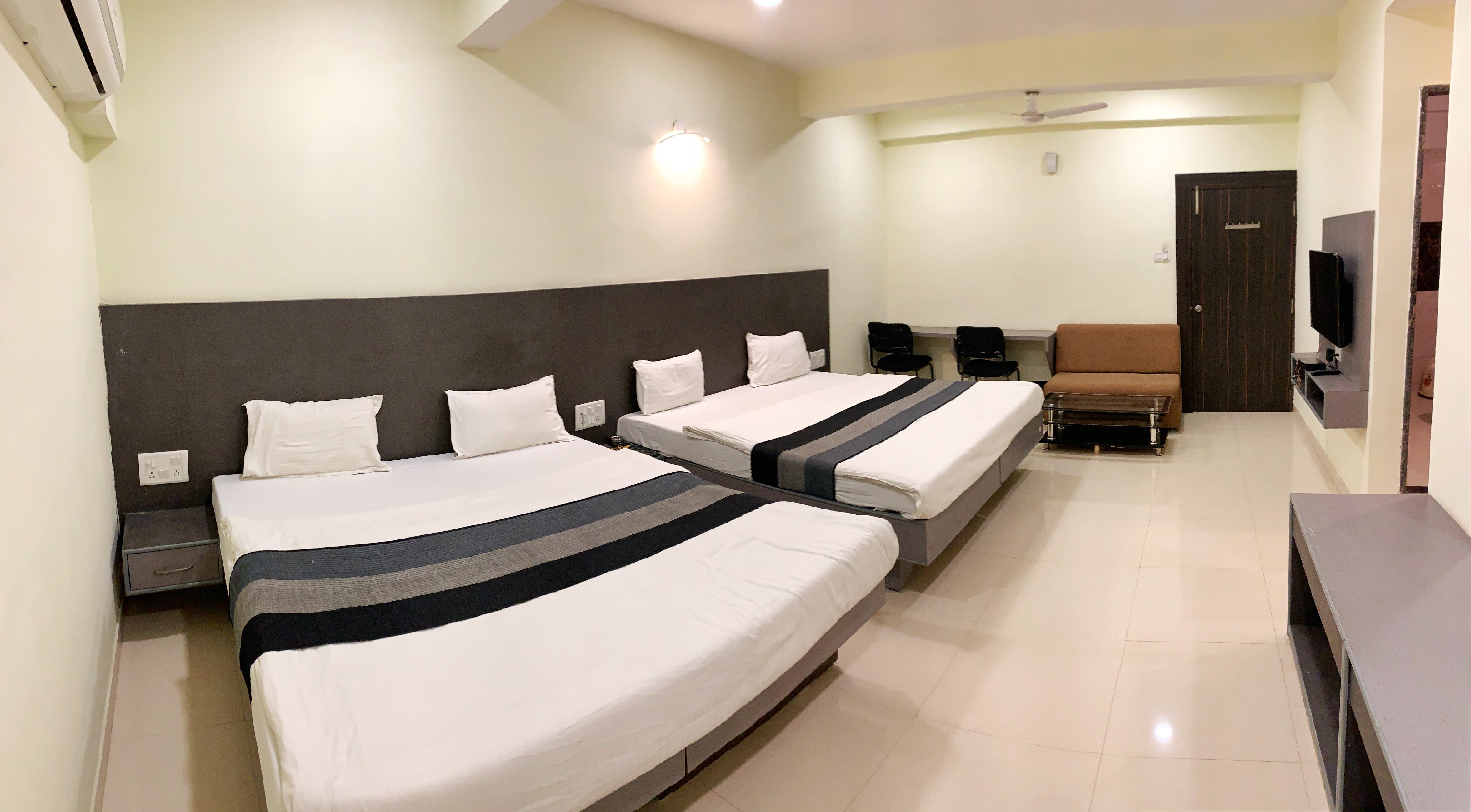 White Pearl Room Type - Family Suite Room