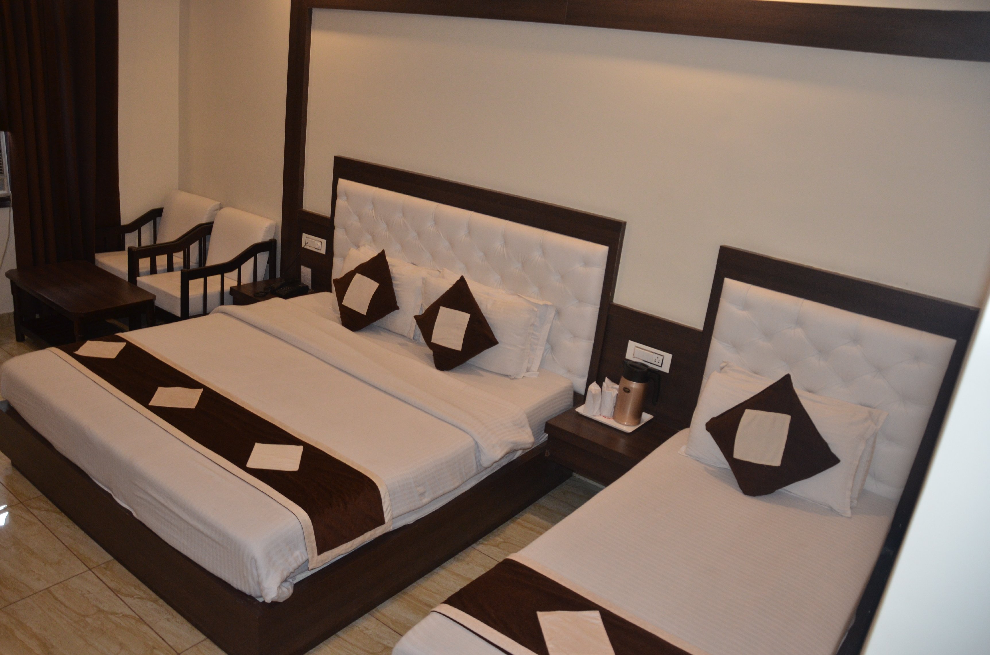 Hotel Krishna Room Type - Superior Triple Room