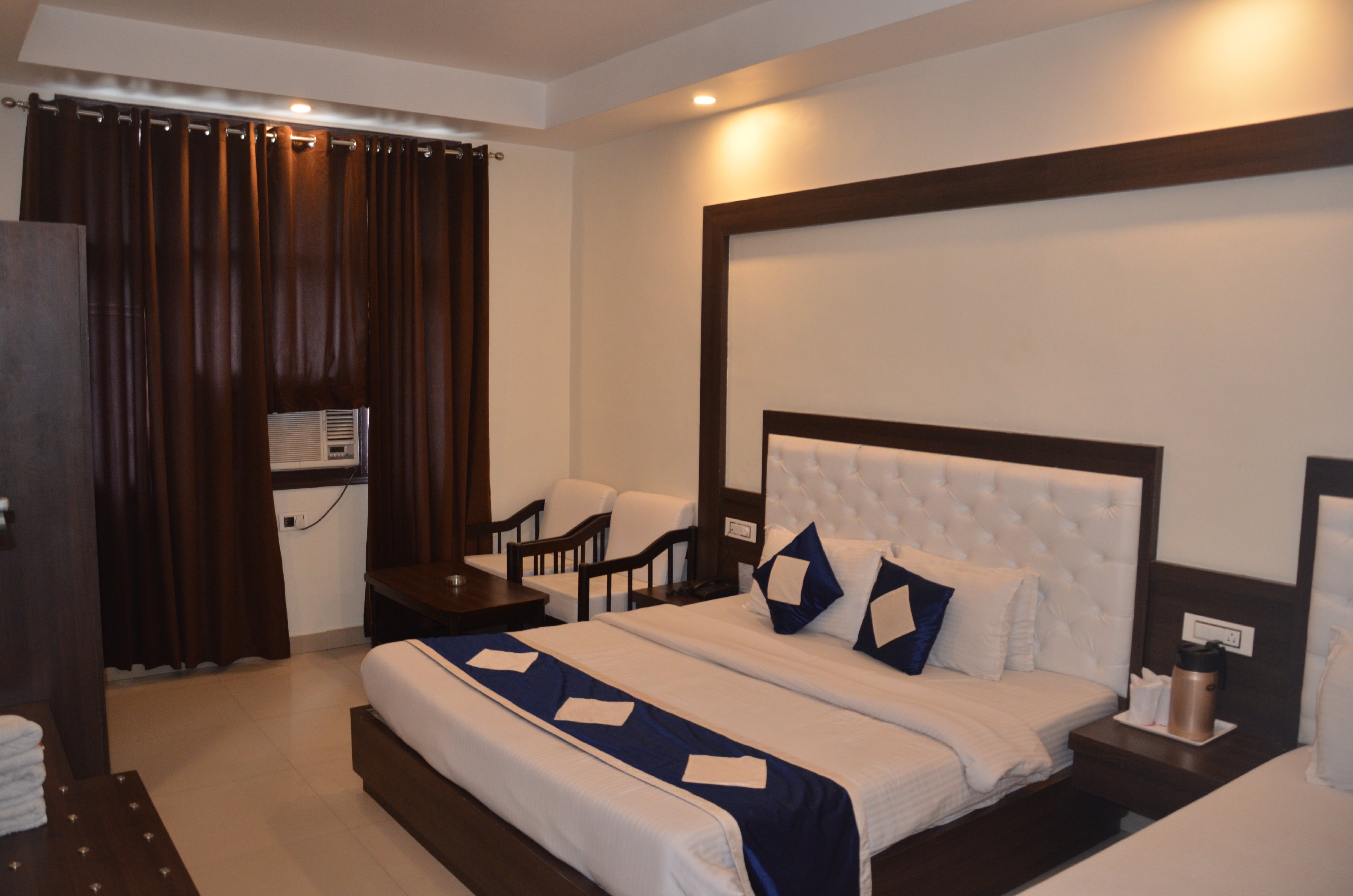 Hotel Krishna - Tap to explore photos