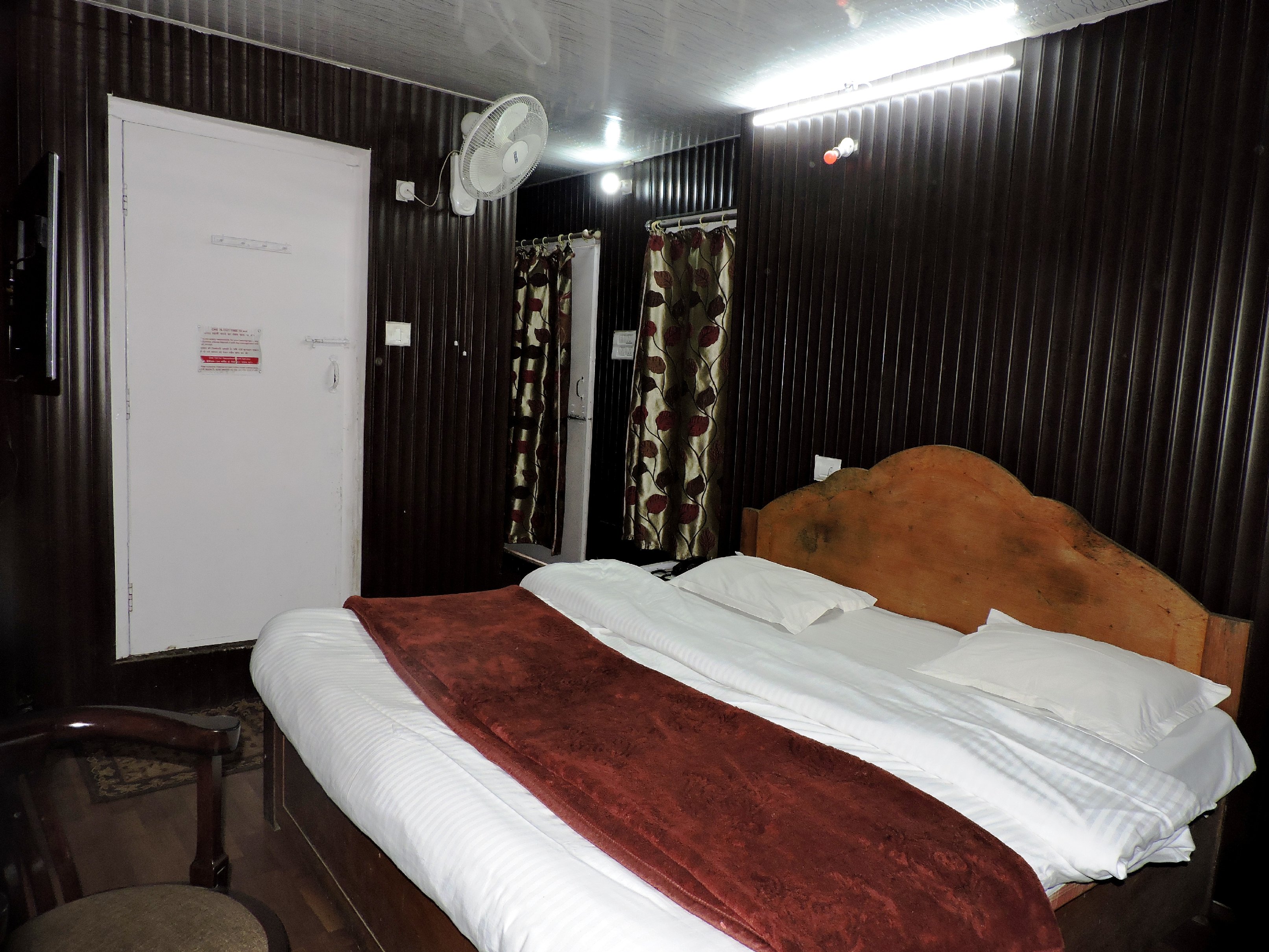 Savoy Hotel - Tap to explore photos