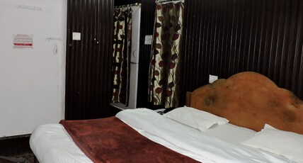 Savoy Hotel Room Type - Deluxe Room(DOUBLE BED)